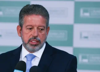 Lira anuncia comissão especial para analisar PL da Anistia