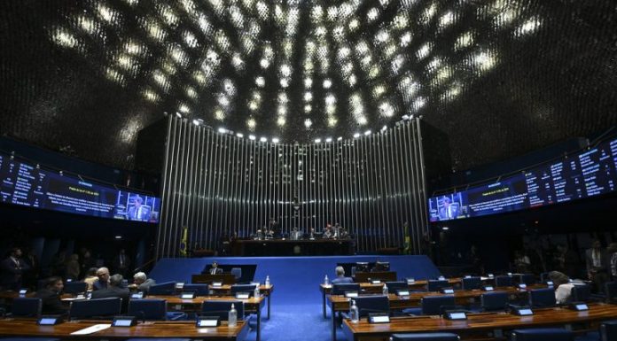 Maioria dos deputados em exercício busca a reeleição, mas cresce o número de quem concorre a outros cargos Maioria dos deputados em exercício busca a reeleição, mas cresce o número de quem concorre a outros cargos