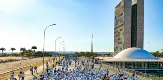 “Brasil será soberano pela educação”, diz Lula na corrida MEC 95 anos