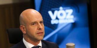 Brasil deve encerrar ano com superávit de 0,4% do PIB