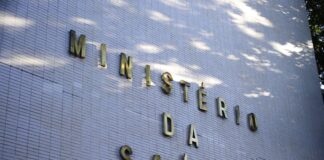 Uma em cada dez crianças de até 5 anos está acima do peso no Brasil