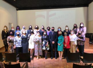 Luta pelos direitos femininos rende medalha a secretária da Mulher de Barueri