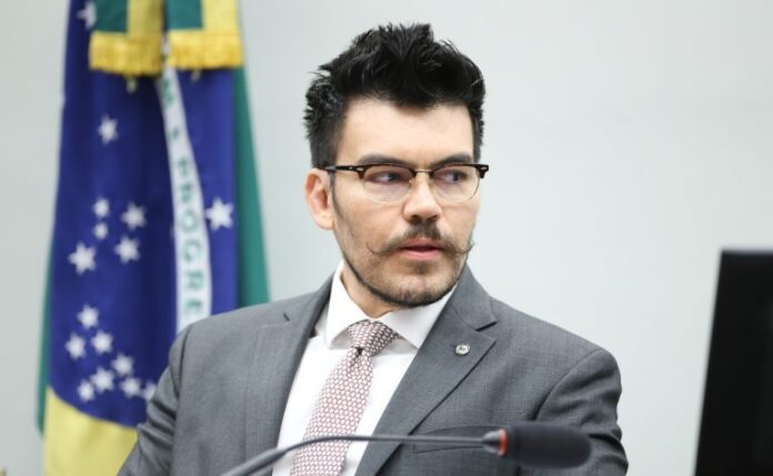 Médicos e pacientes defendem reconhecimento de fissura labiopalatina como deficiência Médicos e pacientes defendem reconhecimento de fissura labiopalatina como deficiência