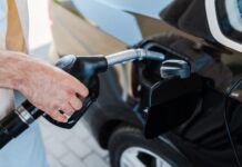 Medida provisória cria subsídio para segurar preço do diesel Medida provisória cria subsídio para segurar preço do diesel