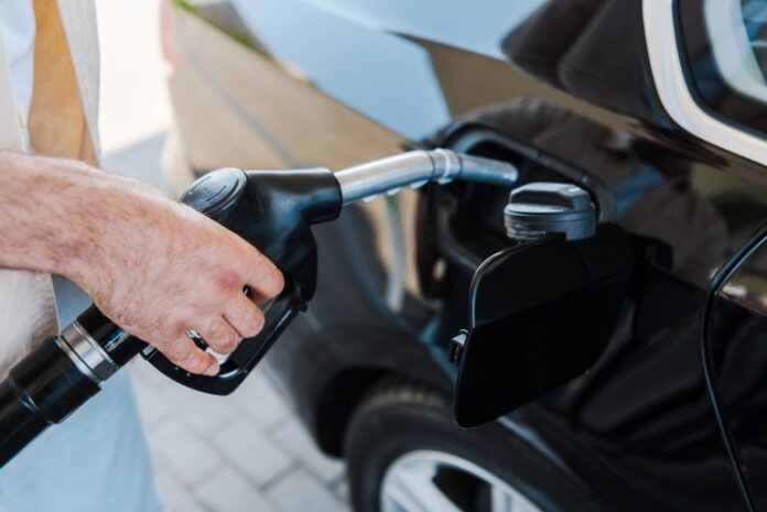 Medida provisória cria subsídio para segurar preço do diesel Medida provisória cria subsídio para segurar preço do diesel