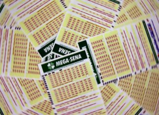 Mega-Sena acumula e deve pagar R$ 36 milhões no sorteio de terça-feira