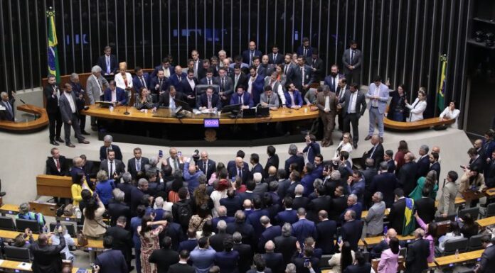 Mesa Diretora da Câmara vai encaminhar denúncias sobre ocupação do Plenário à Corregedoria Mesa Diretora da Câmara vai encaminhar denúncias sobre ocupação do Plenário à Corregedoria