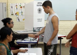 Missões internacionais dizem que eleições ocorreram de forma ordenada