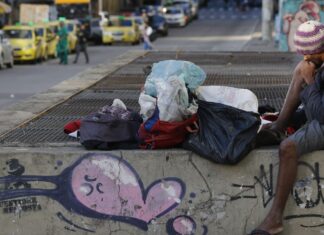 Movimentos sociais ganham assento em comitê voltado à população de rua