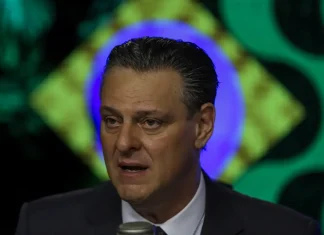 Autoembargo do Brasil garantiu transparência a mercados, diz Fávaro