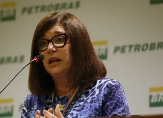 Nova presidente da Petrobras troca três dos oito diretores da estatal