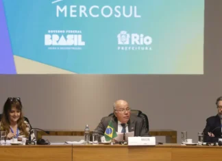 Mauro Vieira espera concluir acordo com União Europeia até fevereiro