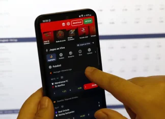 Beneficiários do Bolsa Família gastaram R$ 3 bi em bets em agosto