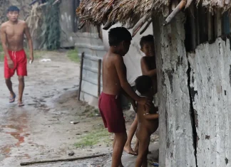 Analfabetismo atinge um em cada cinco residentes de terras indígenas