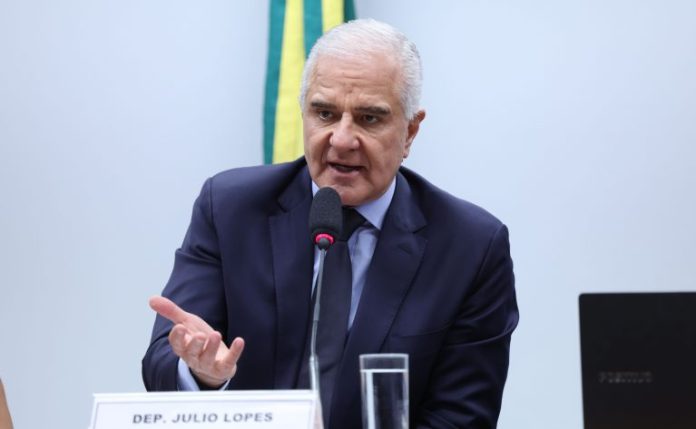 Ministério da Fazenda apresenta na Câmara medidas contra bets ilegais