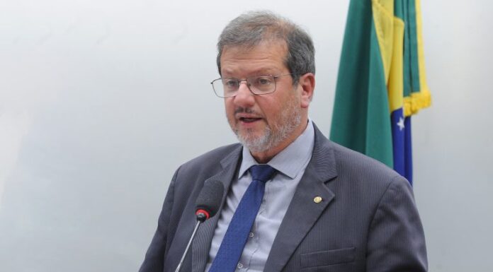 Ministério defende autossuficiência do Brasil em petróleo e gás natural durante a transição energética Ministério defende autossuficiência do Brasil em petróleo e gás natural durante a transição energética