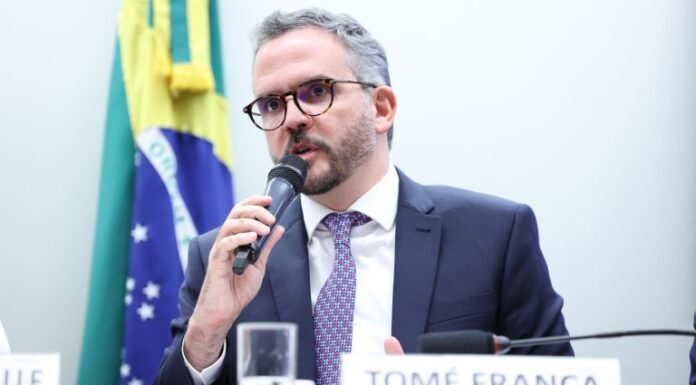 Ministro dos Portos diz que obra do túnel Santos-Guarujá deve começar em janeiro de 2027 Ministro dos Portos diz que obra do túnel Santos-Guarujá deve começar em janeiro de 2027