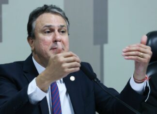 Camilo Santana defende aprovação de PL das Fake News