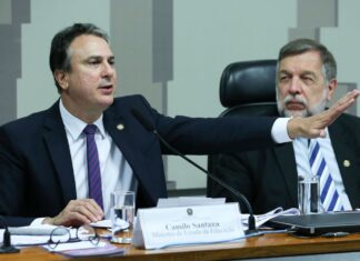 Ministro apresenta ao Senado calendário para revisão do ensino médio