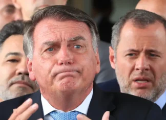 Por 4 a 1, STF condena Bolsonaro e mais sete pela trama golpista