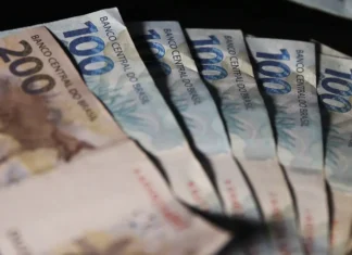 Atividade econômica recuou 0,5% em julho