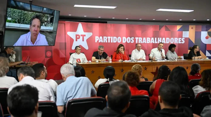 Haddad: 20 milhões de brasileiros não deveriam estar pagando IR