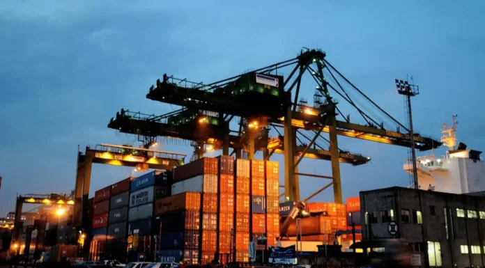 Exportações, emprego e investimentos tendem a recuar devido a tarifaço