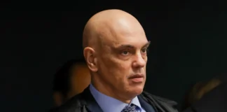 Moraes dá 48h para Bolsonaro explicar documento com pedido de asilo