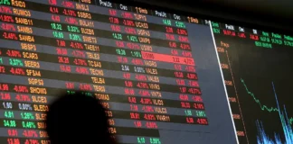 Bolsa sobe 1,04% e fecha no maior nível em quase dois meses