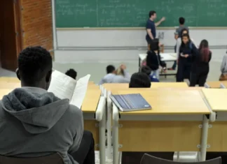 Licenciaturas: formandos devem preencher formulário até 25 de outubro