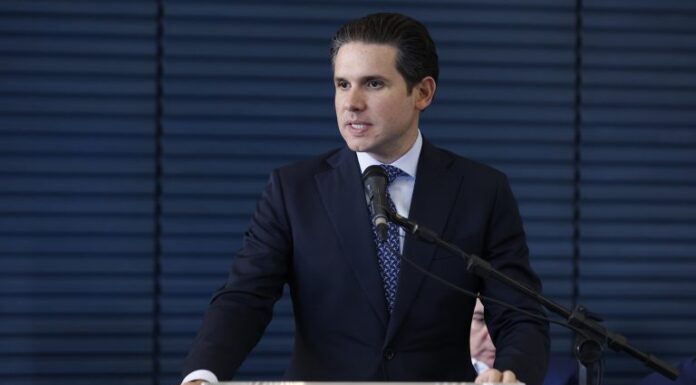 Motta defende aperfeiçoamento do ambiente regulatório no país Motta defende aperfeiçoamento do ambiente regulatório no país