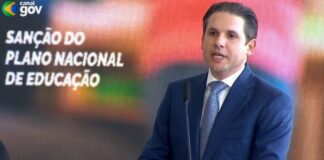 Motta destaca papel da Câmara na formulação do novo Plano Nacional de Educação Motta destaca papel da Câmara na formulação do novo Plano Nacional de Educação