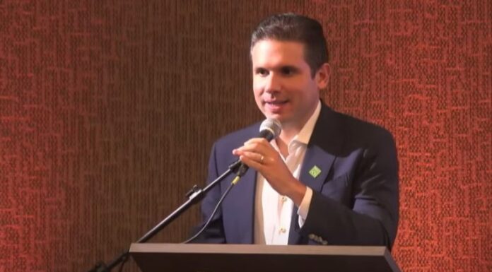 Motta reafirma compromisso da Câmara em aprovar propostas para reduzir custo Brasil Motta reafirma compromisso da Câmara em aprovar propostas para reduzir custo Brasil