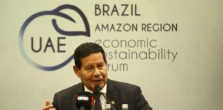 Brasil quer negociar equipamentos de defesa com Emirados Árabes