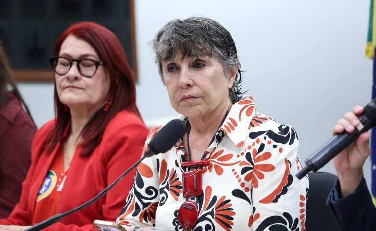 Audiência Pública - Condições de trabalho do setor de call center. Dep. Erika Kokay (PT-DF)