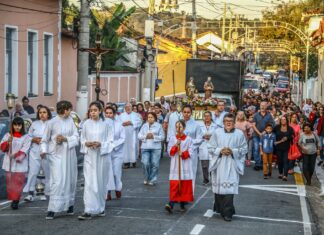 Tradicional Festa da Padroeira Santa Ana acontece de 23 a 26 de julho em Santana de Parnaíba