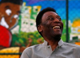 Estado de saúde de Pelé melhora, mas ainda não há previsão de alta