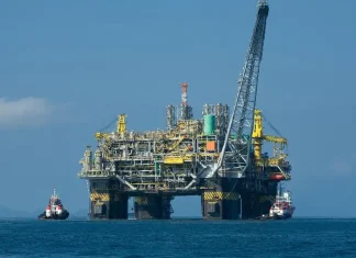 Produção de petróleo da União supera 100 mil barris diários em outubro