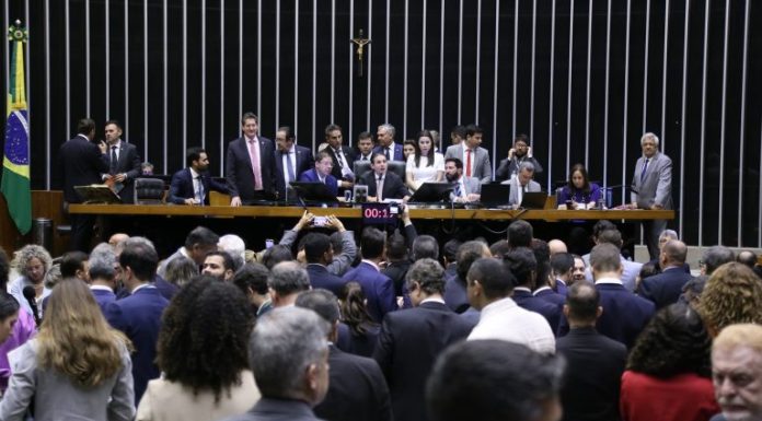 Plenário da Câmara tem 24 projetos em pauta nesta semana Plenário da Câmara tem 24 projetos em pauta nesta semana