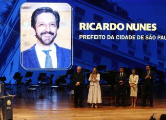 Prefeito e vereadores eleitos tomam posse em São Paulo
