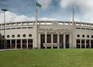 Praça Charles Miller e Museu do Futebol recebem feira do livro em SP