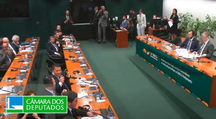 Presidentes de comissões de Relações Exteriores de parlamentos do BRICS discutem investimentos Presidentes de comissões de Relações Exteriores de parlamentos do BRICS discutem investimentos