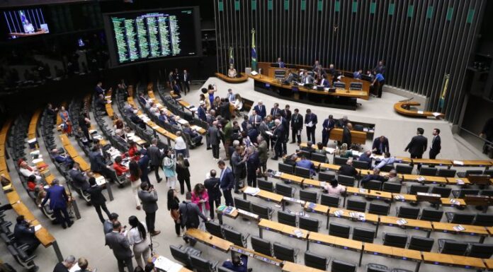 Progressão de pena e polícias municipais são pontos polêmicos no debate da PEC da Segurança Pública Progressão de pena e polícias municipais são pontos polêmicos no debate da PEC da Segurança Pública