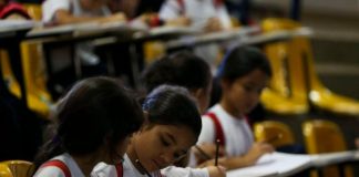 Projeto abona faltas escolares de estudantes com deficiência durante período menstrual Projeto abona faltas escolares de estudantes com deficiência durante período menstrual
