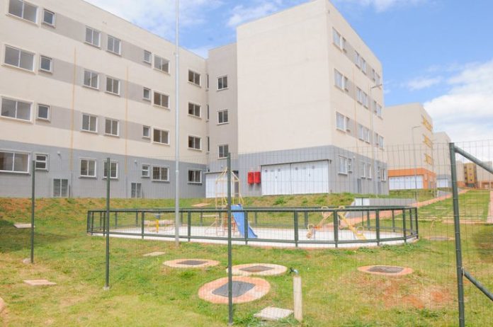 Projeto amplia recursos no Orçamento para negociação de contratos habitacionais antigos Projeto amplia recursos no Orçamento para negociação de contratos habitacionais antigos