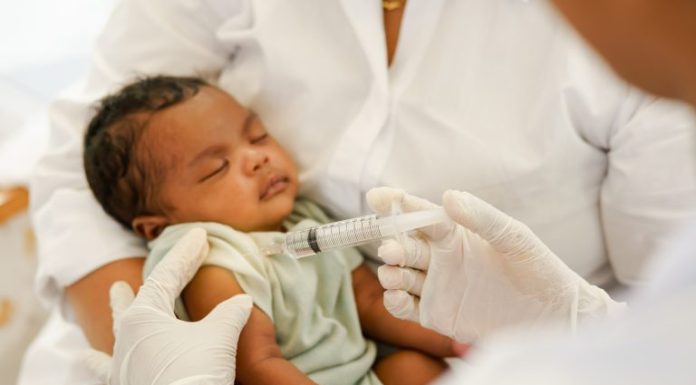 Projeto assegura em lei vacina contra bronquiolite em crianças pelo SUS Projeto assegura em lei vacina contra bronquiolite em crianças pelo SUS