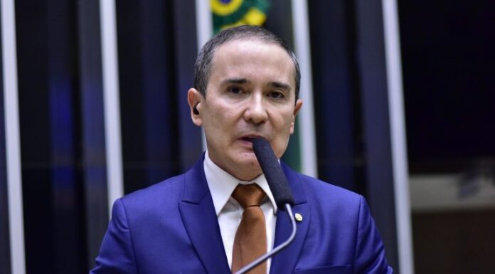 Projeto aumenta pena para exploração sexual infantil em fronteiras Projeto aumenta pena para exploração sexual infantil em fronteiras
