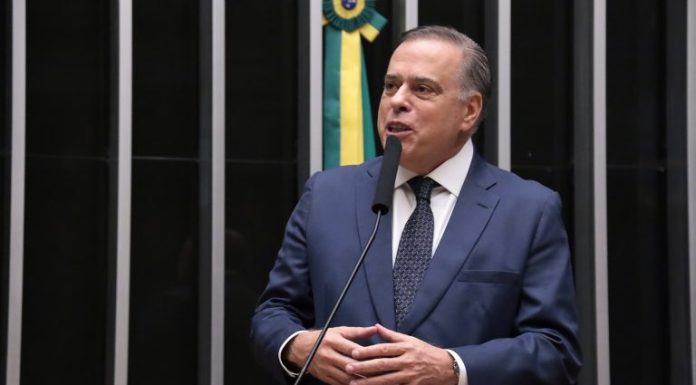 Projeto consolida regras rígidas de prisão para condenados por crimes graves Projeto consolida regras rígidas de prisão para condenados por crimes graves
