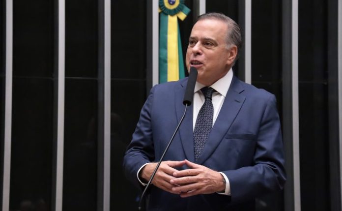 Projeto consolida regras rígidas de prisão para condenados por crimes graves Projeto consolida regras rígidas de prisão para condenados por crimes graves