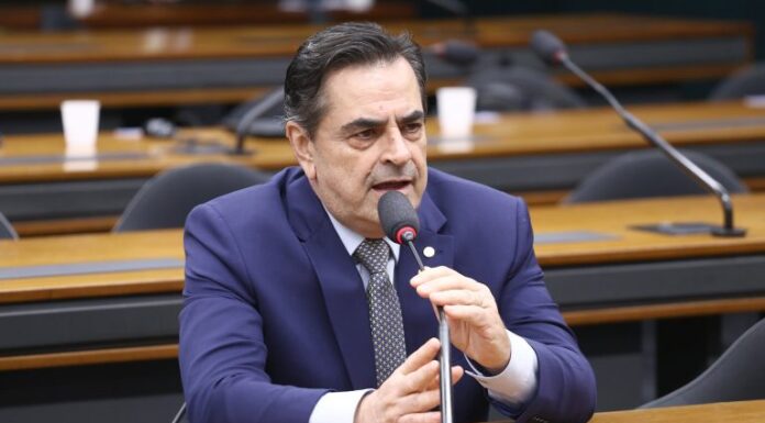 Projeto cria compensação para auditor agropecuário que trabalhar durante folga Projeto cria compensação para auditor agropecuário que trabalhar durante folga